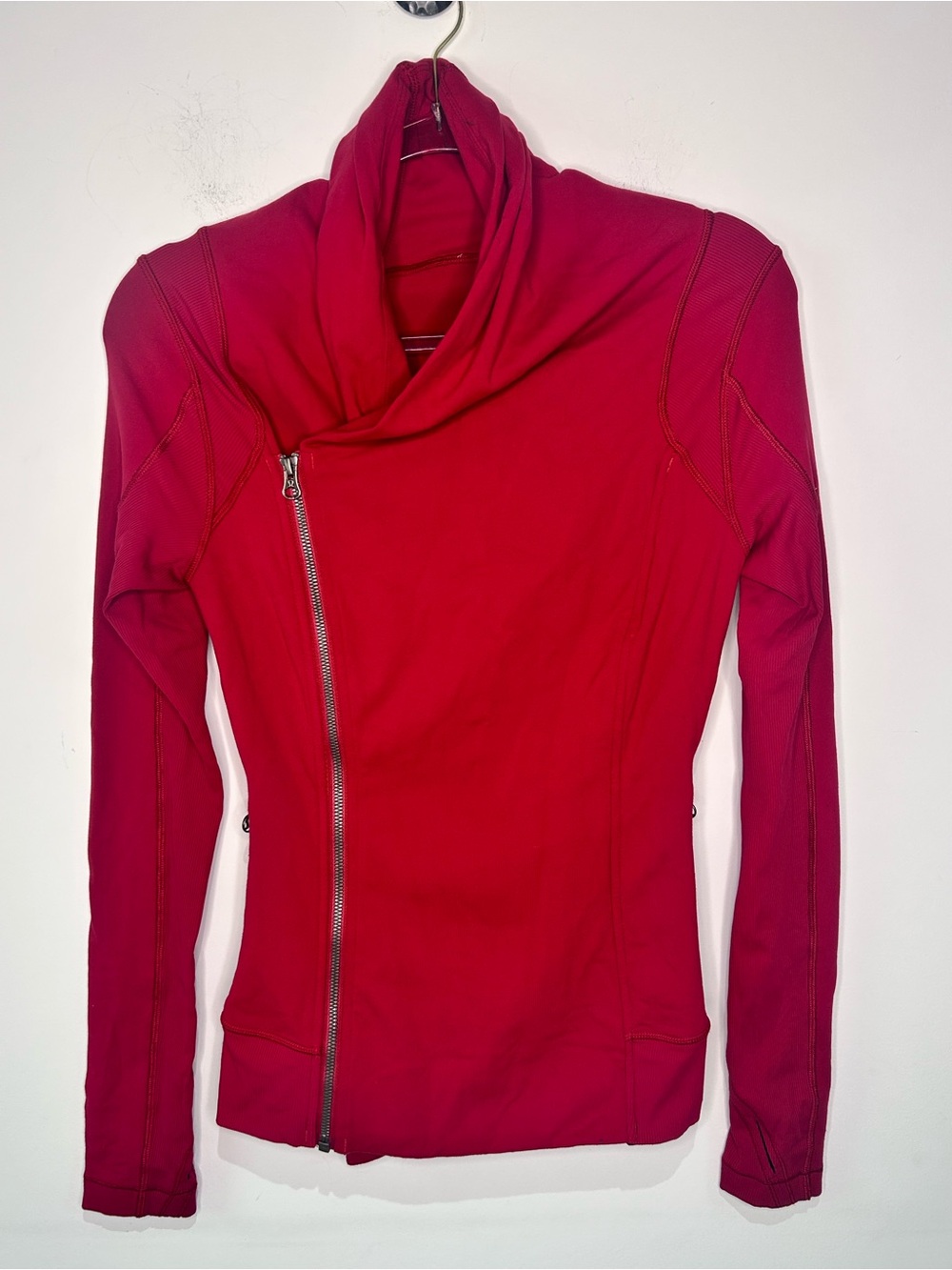 Lululemon Bhakti Yoga Jacket Cranberry Size 4 EUC